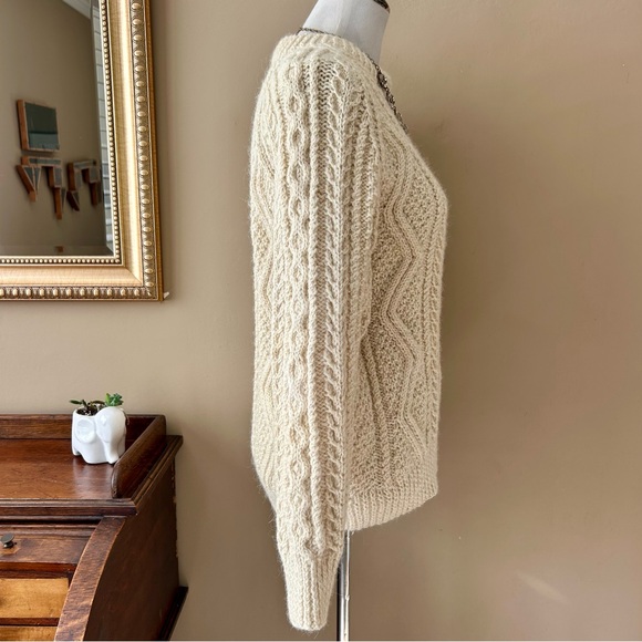 Vintage Ivory Chunky Cable Knit Wool Irish Fisherman Sweater Size Medium - Picture 10 of 16